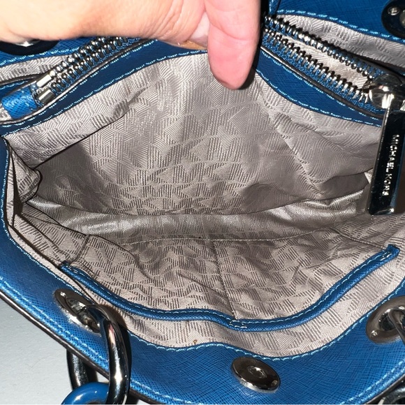 Michael Kors Cynthia Small Satchel - Picture 9 of 10